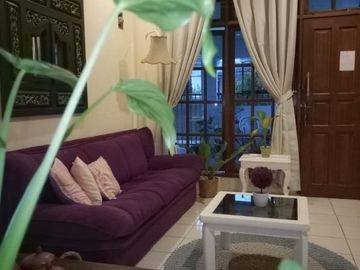 Rumah siap huni terawat di pamulang