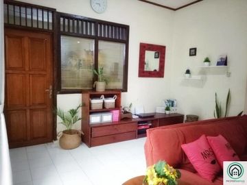 Rumah siap huni terawat di pamulang