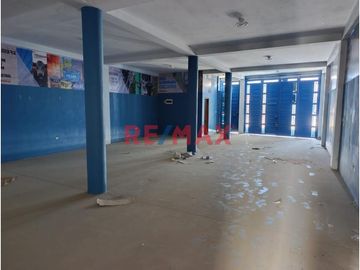 🏡 ¡Casa comercial de ensueño en venta! 🏡
 
Ubicada en la Av. Chiclayo, José Leonardo Ortiz, Chiclayo, esta imponente casa de 3 pisos ofrece 348.32 m