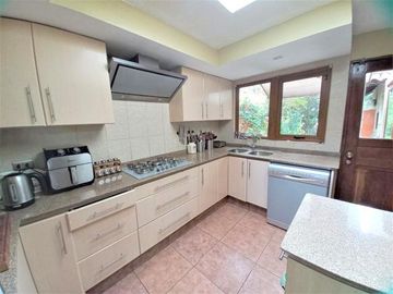 Av. La Dehesa/Av. Del Marquez - Casa - Venta
