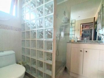 Av. La Dehesa/Av. Del Marquez - Casa - Venta