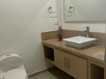 apartamento en venta en aguamarina beach resort. Cod V87775