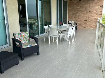 apartamento en venta en aguamarina beach resort. Cod V87775