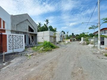 Rumah Konsep Scandinavian Dekat Jalan Nangsri & Prambanan