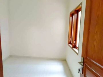 Rumah Baru Luas 92 di Sulfat Selatan kota Malang