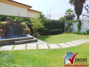 Linda Casa De Amplios Ambientes Con Full Seguridad. Casa Moderna