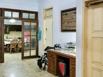 Rumah second 2 lt di Cilandak Jak Sel 13 M