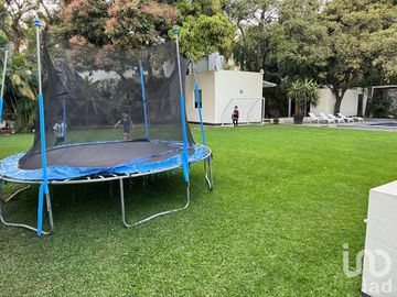 Venta de casa con 1 sola planta y seguridad 24/7 seguridad En Alfonso Millán  Huertas del Llano