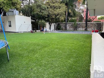 Venta de casa con 1 sola planta y seguridad 24/7 seguridad En Alfonso Millán  Huertas del Llano
