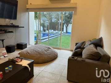 Venta de casa con 1 sola planta y seguridad 24/7 seguridad En Alfonso Millán  Huertas del Llano