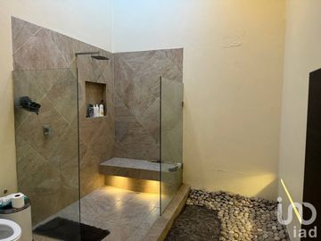 Venta de casa con 1 sola planta y seguridad 24/7 seguridad En Alfonso Millán  Huertas del Llano