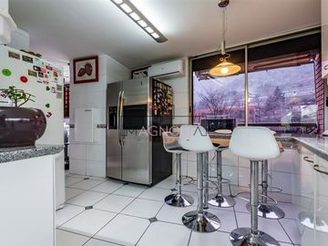 Departamento en Venta en Colegio Huelén , Colegio San Benito, Clínica IST Lo Curro.
