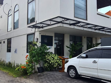 DISEWAKAN BISNIS CAFE FULLY OPRATIONAL DI KEROBOKAN BADUNG