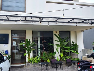 DISEWAKAN BISNIS CAFE FULLY OPRATIONAL DI KEROBOKAN BADUNG