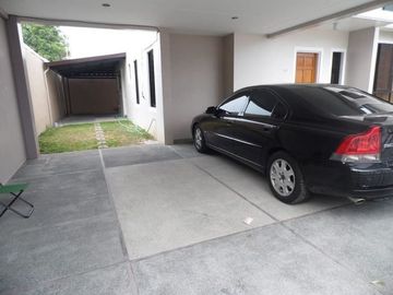 2 Storey House and Lot for rent with Three bedrooms near Hol