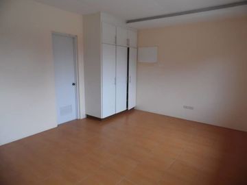 2 Storey House and Lot for rent with Three bedrooms near Hol