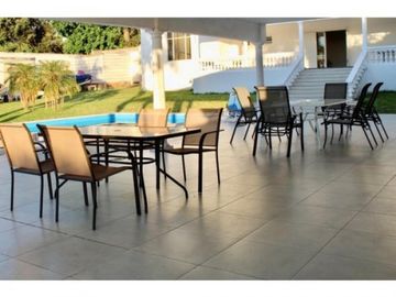 VENDO!! HERMOSA E INCREÃBLE CASA