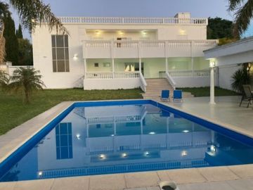 VENDO!! HERMOSA E INCREÃBLE CASA