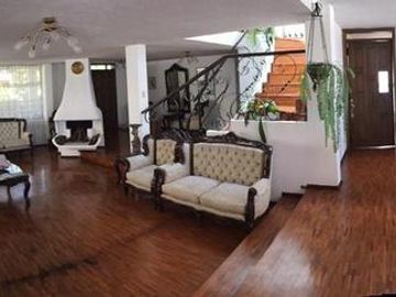 Vendo amplia casa más galpon, 997m2, Sector San Fernando