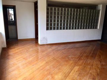 Vendo amplia casa más galpon, 997m2, Sector San Fernando