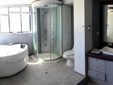Vendo amplia casa más galpon, 997m2, Sector San Fernando