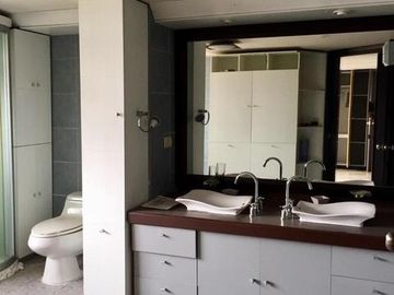 Vendo amplia casa más galpon, 997m2, Sector San Fernando