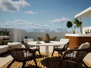 Condominio con lock off, terraza, bodega y cuarto de lavado,con vista al bosque,