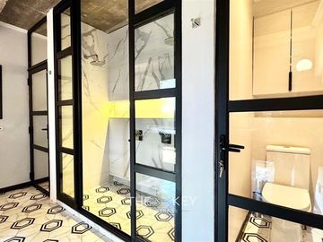 Casa mediterránea con amplio jardin y piscina, Lo Barnechea