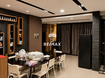 DIJUAL CEPAT! Rumah Mewah di Boulevard Banjar Wijaya, Hanya 50 Meter dari Gerbang Utama