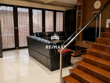 DIJUAL CEPAT! Rumah Mewah di Boulevard Banjar Wijaya, Hanya 50 Meter dari Gerbang Utama