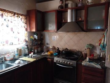 Casa PH en venta en Wilde Oeste