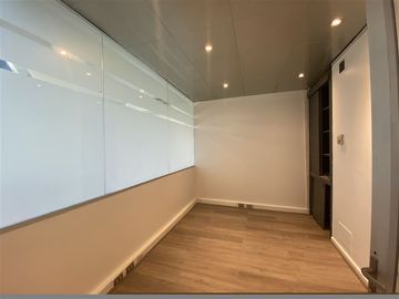 Oficina en Venta en Oficina dúplex 120 m2 en dos plantas