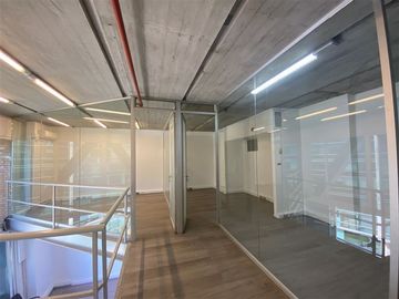 Oficina en Venta en Oficina dúplex 120 m2 en dos plantas