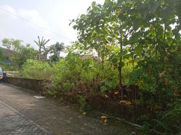 Dijual Tanah di Jogja Luas 224 m2, 1,5 km dari Jalan Kaliurang