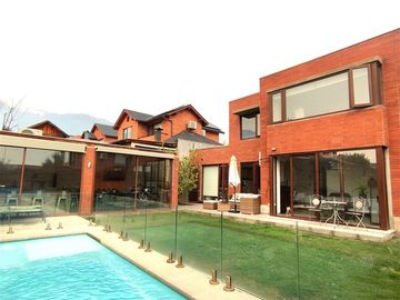 Casa en arriendo de 3 dorm. en Las Pircas, Peñalolén