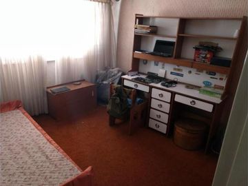CHALET DE 5 AMBIENTES EN EXCELENTE UBICACIÓN