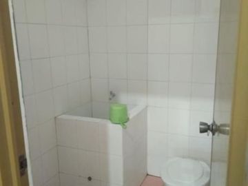 xyauf.Rumah Mulyosari Tengah Minimalis Siap Huni