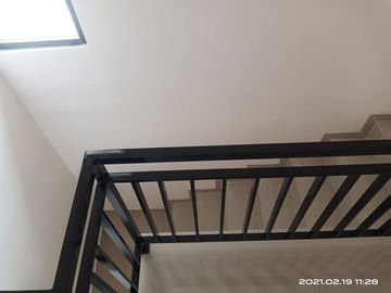 Rumah Hoek msh Hrg Lama, bsok hrg Naik Cipagalo, yogya Bojong Soang