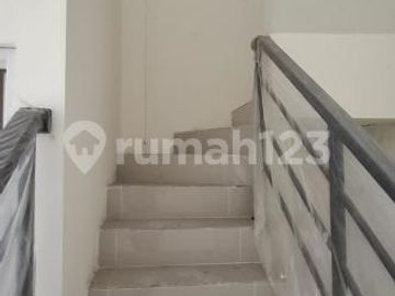 Ruko 3.5 Lantai Wiguna Surabaya - Rk007apd