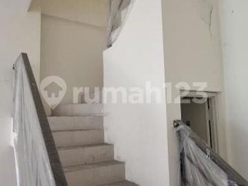 Ruko 3.5 Lantai Wiguna Surabaya - Rk007apd