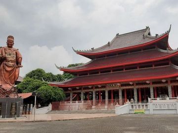 Rumah Dikontrakan Paling Dekat Rs Kariadi, William booth, Elizabeth bikin tenang