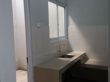 Rumah Dikontrakan Paling Dekat Rs Kariadi, William booth, Elizabeth bikin tenang