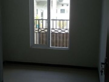 Rumah Dikontrakan Paling Dekat Rs Kariadi, William booth, Elizabeth bikin tenang