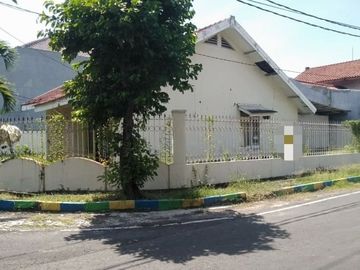 Rumah 1 Lantai Rungkut Asri Lokasi Top Row Jalan 3 Mobil