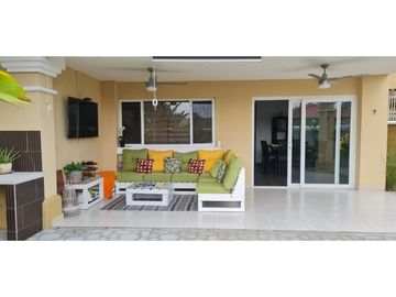 Venta de casa en Brisas del Golf, Ph Villa Alta