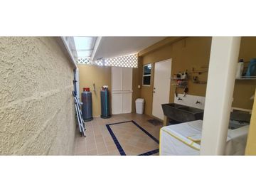 Venta de casa en Brisas del Golf, Ph Villa Alta