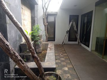 Rumah Sewa Cantik Area Kebayoran Baru Jakarta Selatan