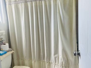 HERMOSA CASA CON EXCELENTE SEGURIDAD EN PUENTE ALTO