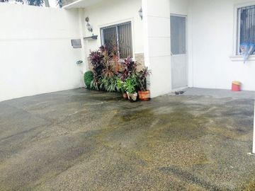 CORNER LOT WITH 6 UNITS APARTMENT FOR SALE IN PLARIDEL 2 ANGELES CITY NEAR CLARK