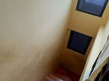 Rumah 2 lantai dalam komplek krukut limo depok